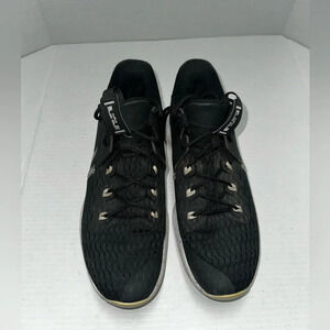 Nike Lebron Witness 5 basketball shoes sz 9.5